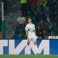 Álex Collado se rompe el aductor y estará más un mes de baja