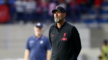 Jürgen Klopp durante un partido amistoso de Liverpool ante Lyon en Dubái.