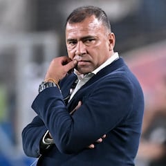 Harold Rivera deja de ser el técnico de Santa Fe