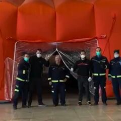 Una carpa de la Vuelta, apoyo logístico contra el coronavirus