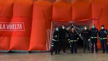 Una carpa de la Vuelta, apoyo logístico contra el coronavirus