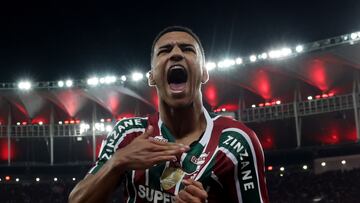 Soccer Football - Brasileiro Championship - Flamengo v Fluminense - Estadio Maracana, Rio de Janeiro, Brazil - October 17, 2024 Fluminense's Kaua celebrates their first goal scored by Fluminense's Lima REUTERS/Ricardo Moraes