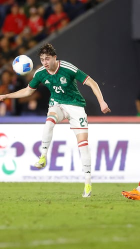 “Chivas tiene una manía por extranjeros que se hacen llamar mexicanos”