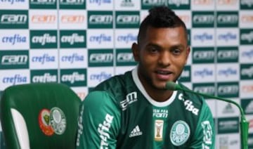 Miguel Borja ya viste la camiseta 12 de Palmeiras