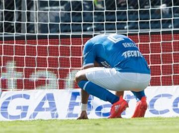 Así se dio el encuentro entre cementeros y los felinos celebrado esta tarde en el Estadio Azul