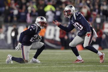 Pero la defensa de los Patriots salió en la ayuda de sus compañeros. Los Texans empezaban a atacar desde su red-zone cuando Logan Ryan interceptó a Osweiller.