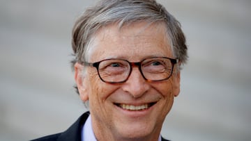 FILE PHOTO: Bill Gates, Co-Chair of Bill & Melinda Gates Foundation leaves the Elysee Palace in Paris, France, April 16, 2018. REUTERS/Charles Platiau/File Photo