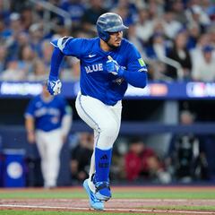 Anthony Santander dice adiós a la temporada por lesión; Blue Jays activan a Joey Loperfido