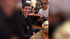 Cuánto cuesta comer en el restaurante de Salt Bae, el cocinero turco al que persigue la polémica