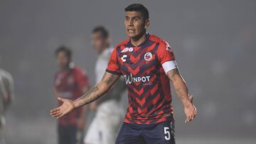 Carlos Salcido jugando con Veracruz.