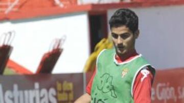 <b>EJE DEL CENTRO. </b>Nacho Cases es clave en el equipo de Manolo.