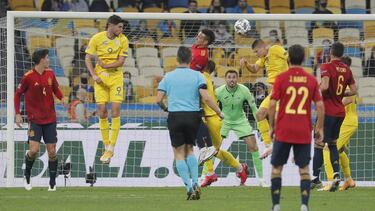 Del desborde de Adama al fútbol directo perfecto de Ucrania