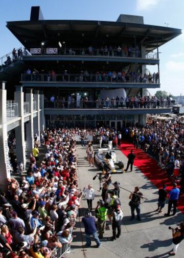 Indy 500: desfile de estrellas por la alfombra roja