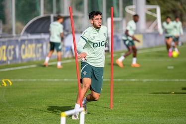 Joaquín González debuta en Segunda División