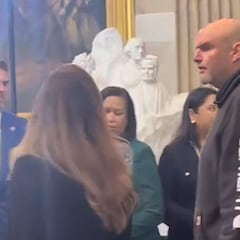 Fetterman shocks with unconventional attire: gym shorts and Carhartt sweatshirt at Trump’s Inauguration