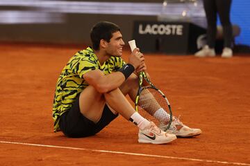 Best pictures as Carlos Alcaraz wins Mutua Madrid Open