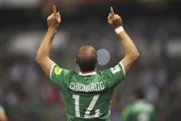 Photo during the action match Mexico vs Costa Rica corresponding the Qualifiers to the FIFA World Cup Russia 2018 at Azteca Stadium.  Foto durante el partido Mexico vs Costa Rica correspondiente a las Eliminatorias rumbo a la Copa Mndial de la FIFA Rusia 2018, en el Estadio Azteca, en la foto: Gol Javier Hernandez Mexico  24/03/2017/MEXSPORT/Osvaldo Aguilar