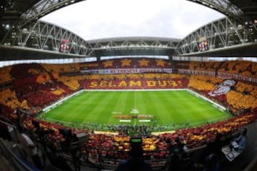 El tifo de la hinchada del Galatasaray es considerado uno de los mejores en el mundo 