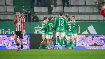El Racing de Ferrol ganó al Zamora (1-0) y es segundo.