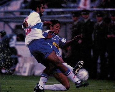 Fue expulsado a los nueve segundos en el fútbol chileno, en su país es leyenda y llegó a ser diputado