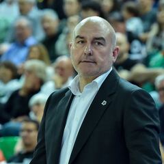 Ponsarnau tiene claro que sería “un gravísimo error” dar por ganada la eliminatoria