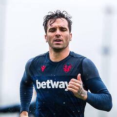 Toño causa baja por una lesión en los isquiotibiales