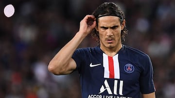 Paris Saint-Germain's Uruguayan forward Edinson Cavani looks on during the French L1 football match between Paris Saint-Germain (PSG) and Nimes Olympique on August 11, 2019 at the Parc des Princes stadium in Paris. (Photo by FRANCK FIFE / AFP)