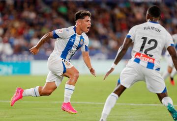 El centrocampista estuvo omnipresente en todo el frente de atatque. Dos buenos goles y una asistencia es el legado de Melamed ante el Levante.