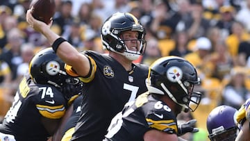 Sep 17, 2017; Pittsburgh, PA, USA; Pittsburgh Steelers quarterback Ben Roethlisberger (7) throws a pass during the third quarter of a game against the Minnesota Vikings at Heinz Field. Mandatory Credit: Mark Konezny-USA TODAY Sports