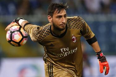 Gianluigi Donnarumma is better than me claims Dino Zoff