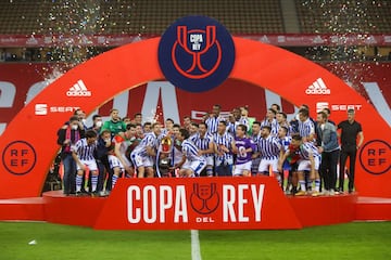 La Real Sociedad tuvo que esperar un año extra para conseguir su segunda Copa del Rey. Un título que entró en la historia por varias razones, entre ellas que era la primera final copera que disputaban Athletic y Real Sociedad y la segunda que era la primera vez que la Copa se disputaba en tres años distintos (2019, 2002 y 2021).
