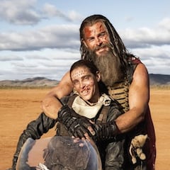 Chris Hemsworth tira de humor para felicitar a Elsa Pataky: “Esta hermosa dama”