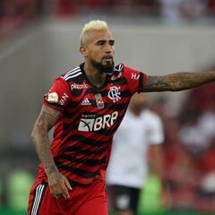 Con Vidal en cancha, el ‘Fla’ golea