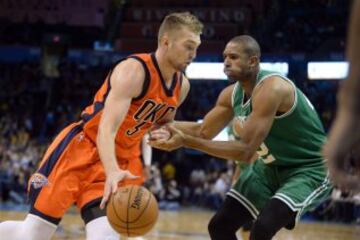 Domantas Sabonis (Oklahoma City Thunder | Lituania): el hijo de la leyenda del Real Madrid y la NBA, Arvydas Sabonis, ha caído de pie en  OKC. Traspasado desde Orlando Magic, dentro de la operación Ibaka, ha sido titular en los 57 partidos que ha disputado. Todavía le queda mucho para ser el jugador que se espera de él.