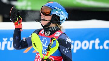 Shiffrin, a 6 cent¨¦simas de la historia