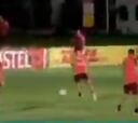 Esta jugada de un chileno en Argentina ya es viral: los hinchas no lo podían creer