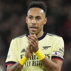 Trueque Barça-Arsenal, en el horno