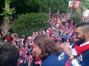 Filipe Luis y Arda Turan.