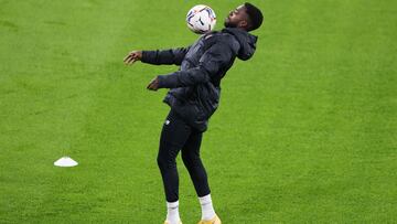 BILBAO, SPAIN - MARCH 07: Inaki Williams of Athletic Club warms up prior to the La Liga Santander match between Athletic Club and Granada CF at Estadio de San Mames on March 07, 2021 in Bilbao, Spain. Sporting stadiums around Spain remain under strict res