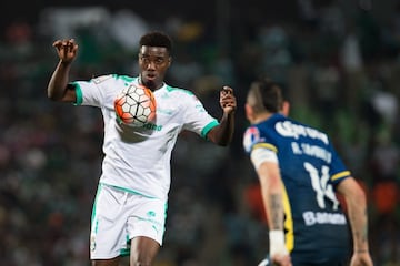 Una de los últimos africanos en participar en la Liga MX nacido en Cabo Verde. Santos Laguna trajo a Djaniny Tavarez para el apertura 2014. 