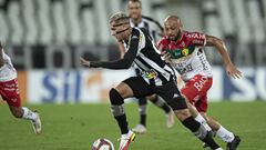 Rafael Navarro, el joven goleador que ilusiona en Botafogo