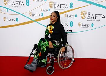 Sara Collins posa a su llegada a los Premios de Cine de la Academia Británica de Cine y Televisión (BAFTA) de 2023 en el Royal Festival Hall de Londres, Gran Bretaña. 