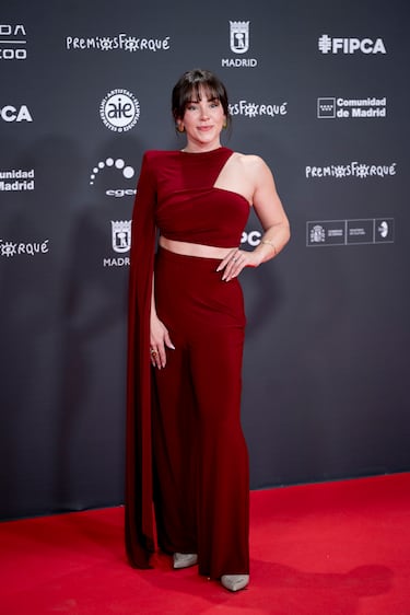 La actriz Andy Povega en la alfombra roja de la 31 edición de los Premios José María Forqué.