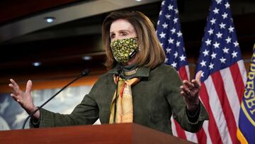 La presidenta de la C&aacute;mara de Representantes de los Estados Unidos, Nancy Pelosi, habla durante su conferencia de prensa semanal en el Capitolio de los Estados Unidos en Washington, Estados Unidos, el 18 de febrero de 2021.