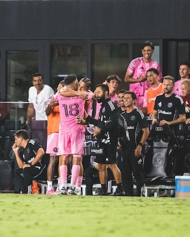 El gesto de Jordi Alba con David Ruíz