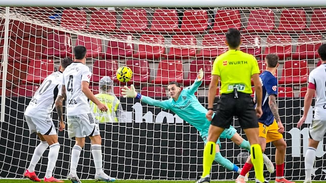 Al Andorra se le cae la coraza