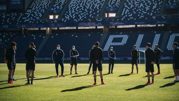 Sergio González tendrá que hacer una alineación con caras nuevas.