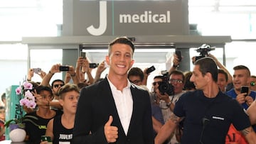 Federico Bernardeschi en su primer d&iacute;a como jugador de la Juventus.