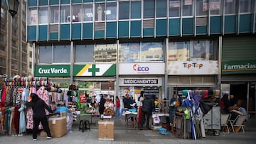 Vecinos alertan de serios problemas en Lastarria debido al comercio ambulante: “No podemos salir de nuestras casas”