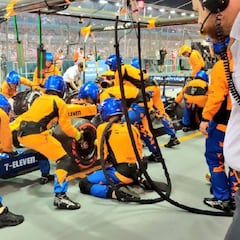 McLaren levantó a pulso 853 kg en la parada de Sainz en Singapur